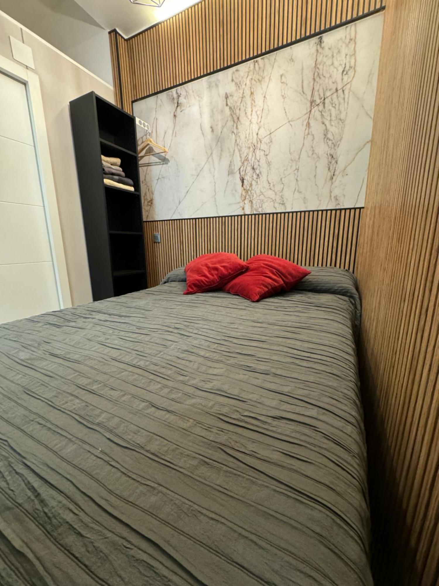 Vistalegre! Pequeno Y Fantastico Loft Cerca Del Metro Apartment Madrid Luaran gambar